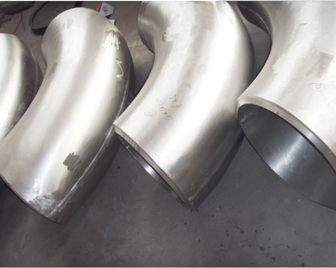 كوع كوع غير ملحوم ملحوم متحد المركز مخفض EEMUA 146 C7060x نحاس نيكل 9010 C70600 0